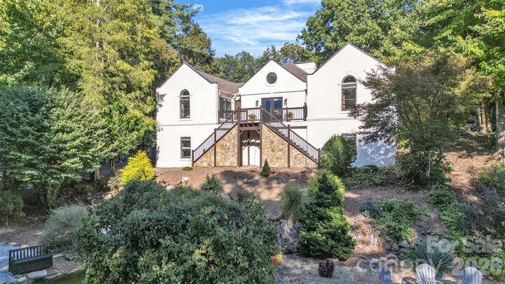 Property Photo:  214 Ridgeway Drive  NC 28681 