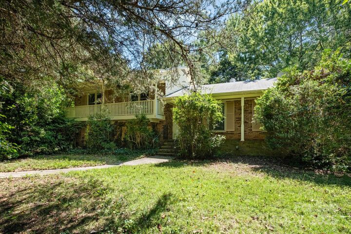 Property Photo:  1613 Dixon Road  NC 28054 