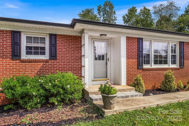 Property Photo: 713 Bounous Street NW NC 28690