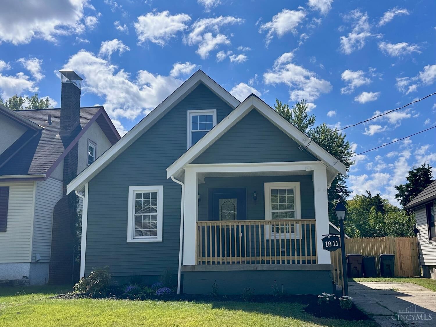 Property Photo:  1811 Sterling Avenue  OH 45239