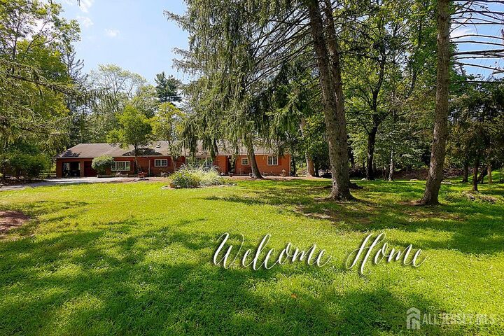 269 Raymond Road  South Brunswick NJ 08540 photo