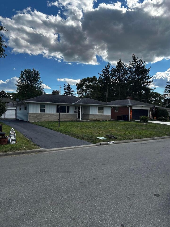 Property Photo:  5251 Bigelow Drive  OH 43026 