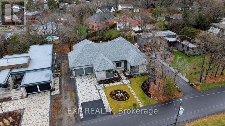 Property Photo: 26 Clovelly Road West ON K1J 6M2