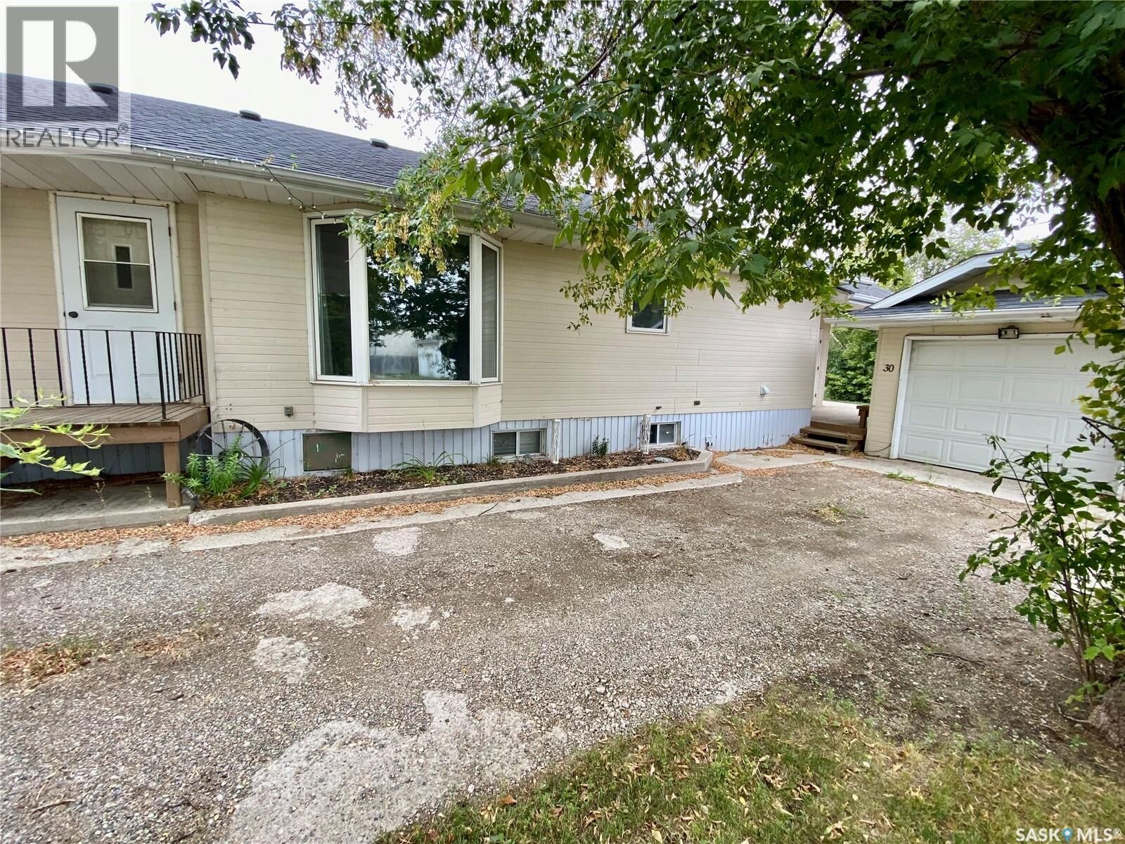 Property Photo: 30 Rhodes Street SK S0C 2H0