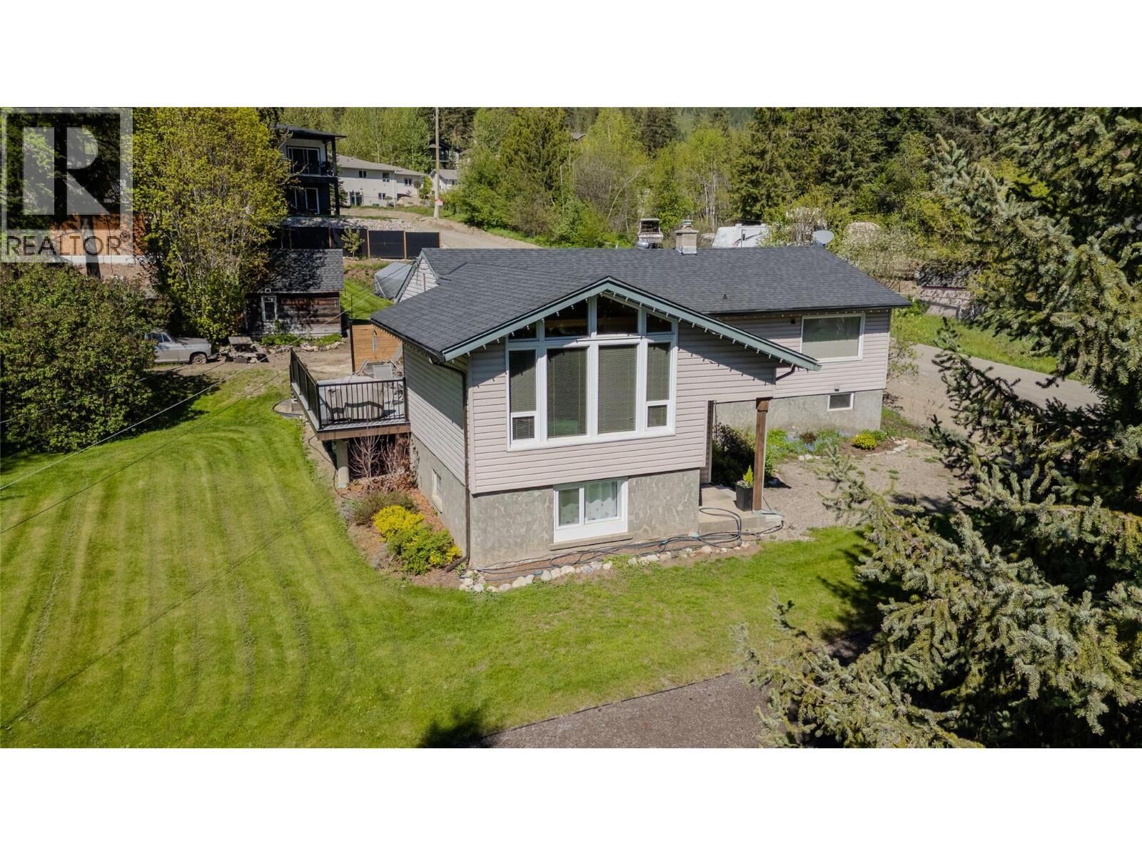 Property Photo:  2506 Shuswap Avenue  BC V0E 2G0 