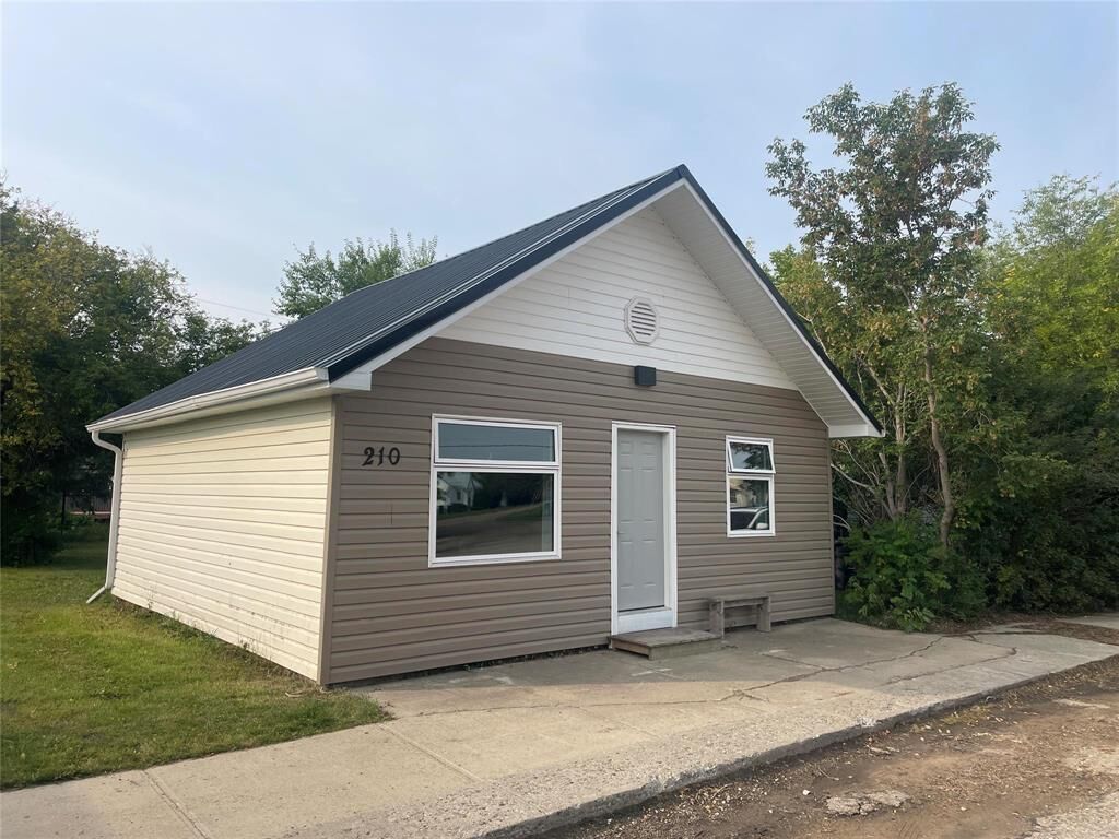 Property Photo:  210 Main Street  MB R0J 1L0 