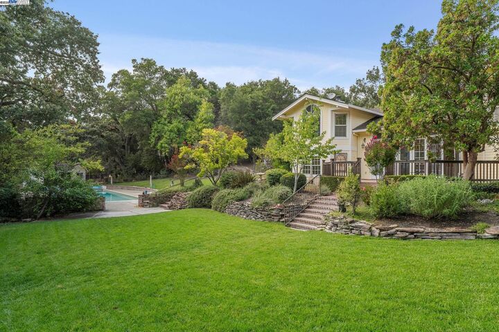 Property Photo:  721 Fair Oaks Dr  CA 94507 