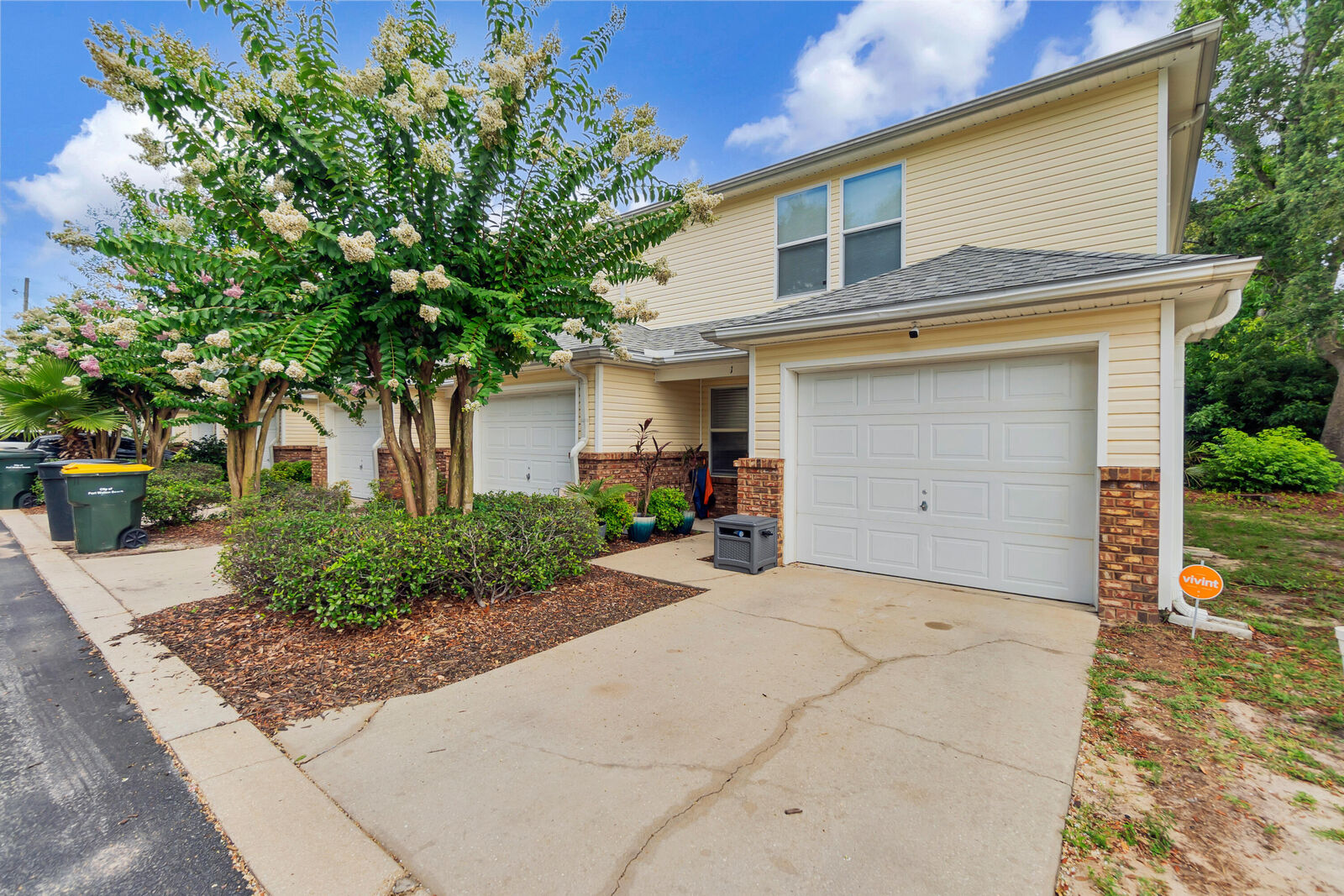 Property Photo:  17 SE Shell Avenue C1  FL 32548 