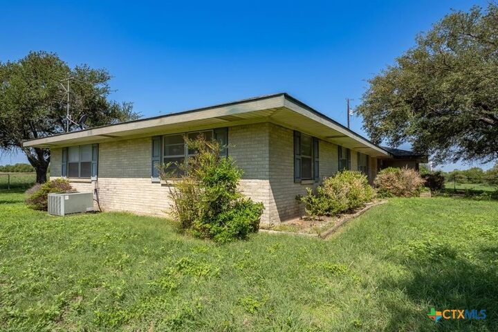 Property Photo: 101 County Road 291 TX 76537