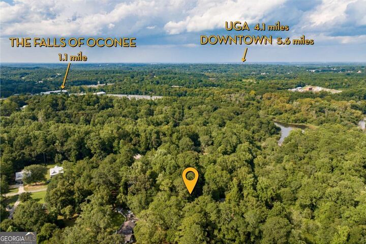 Property Photo:  1391 Ivywood Drive  GA 30606 