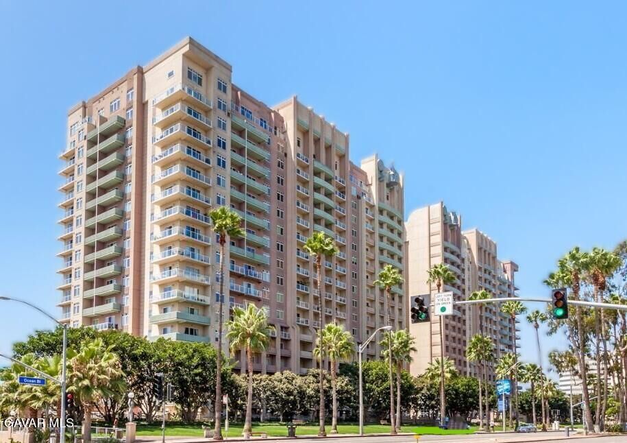 Property Photo:  388 E Ocean Boulevard Unit 206  CA 90802 