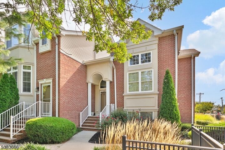 105 Chestnut Ct 3  Garwood Boro NJ 07027 photo