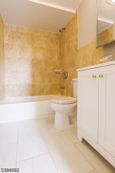 Property Photo: 500 Bond St NJ 07206