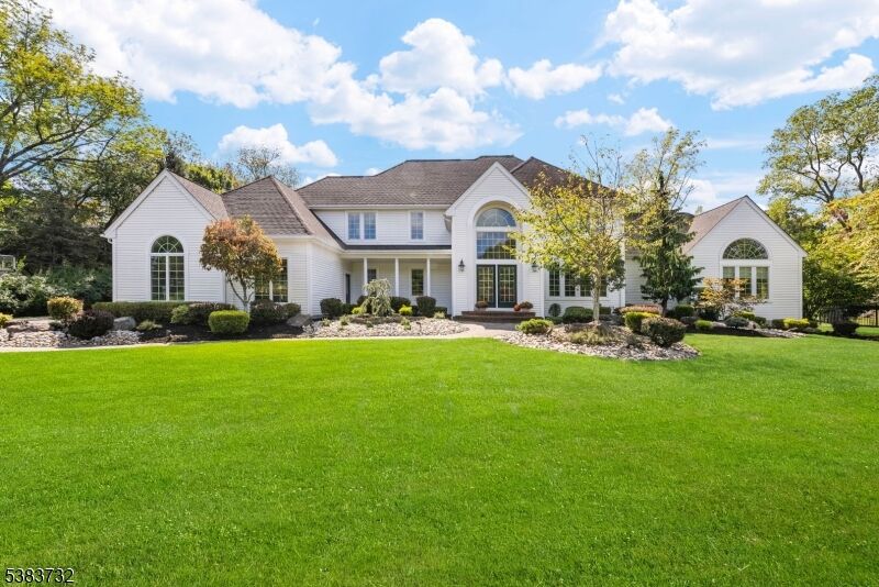 Property Photo:  3 Cobblestone Ln  NJ 07853 