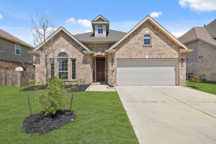 Property Photo: 6010 Kolle Drive TX 77471