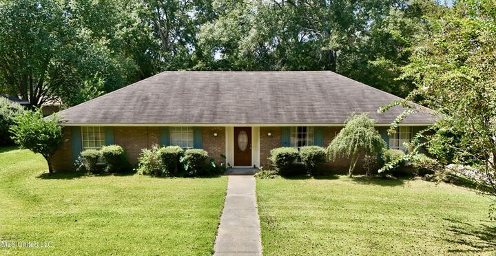 1221 Huntcliff Way  Clinton MS 39056 photo