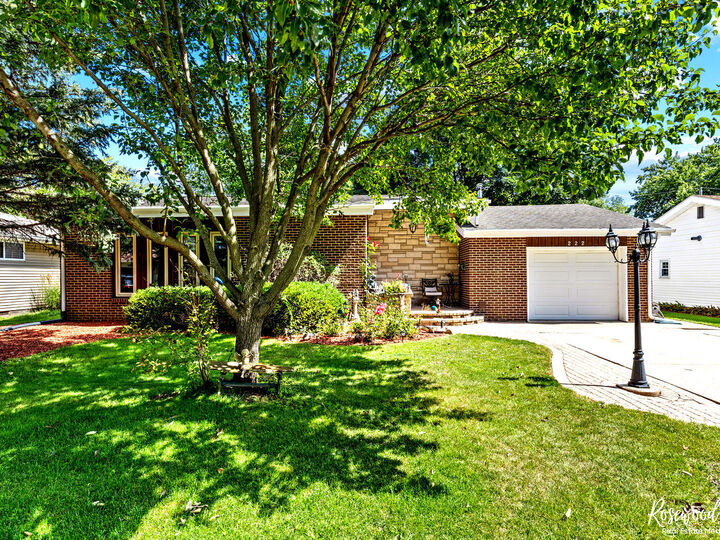 Property Photo: 222 Cherry Lane IL 60954