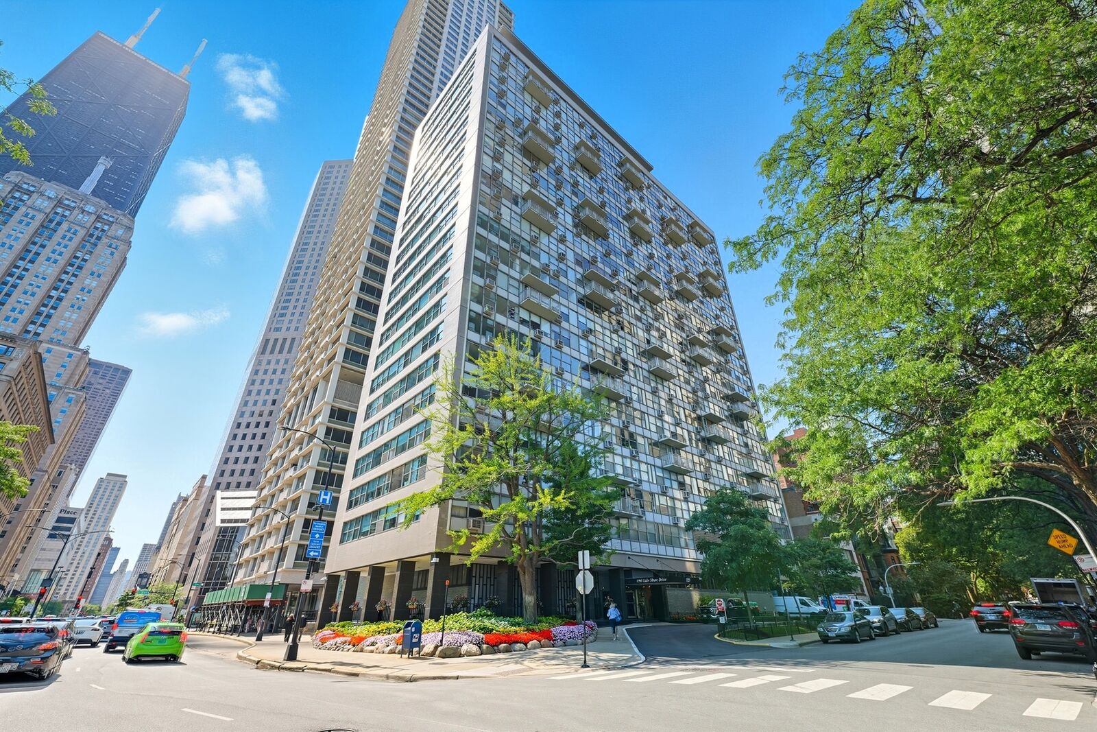 Property Photo:  1000 N Lake Shore Drive 701  IL 60611 