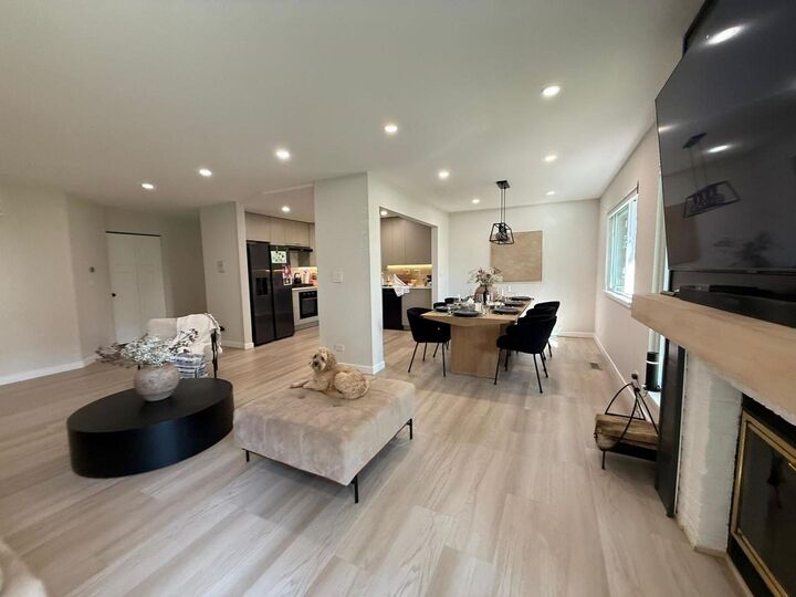 Property Photo:  1301 Timberwood Court D1  IL 60193 