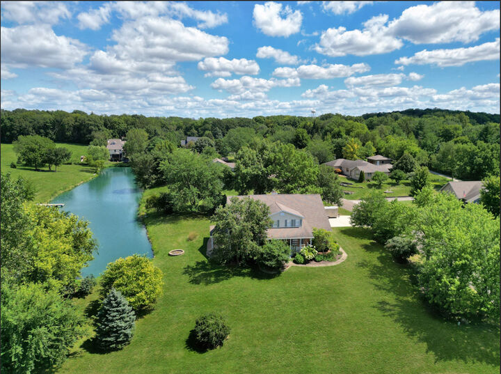 9030 Hardesty Run  Bloomington IL 61705 photo