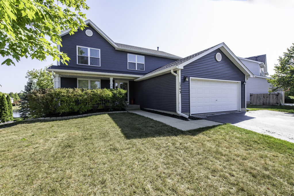 Property Photo:  1703 Mulberry Drive  IL 60046 