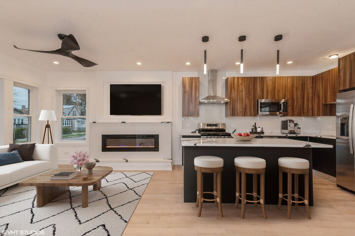 Property Photo: 8412 S Carpenter Street IL 60620