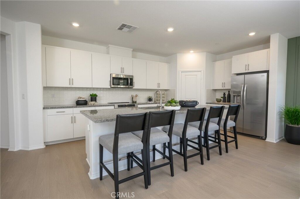 Property Photo:  354 Axe Bay Cove  CA 92570 