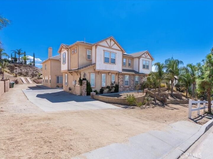 Property Photo:  190 Cross Rail Lane  CA 92860 
