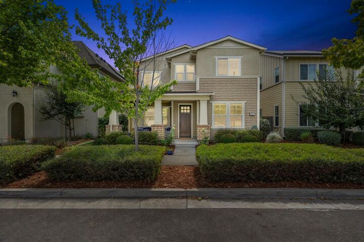 Property Photo:  2032 Cannery Loop  CA 95616 