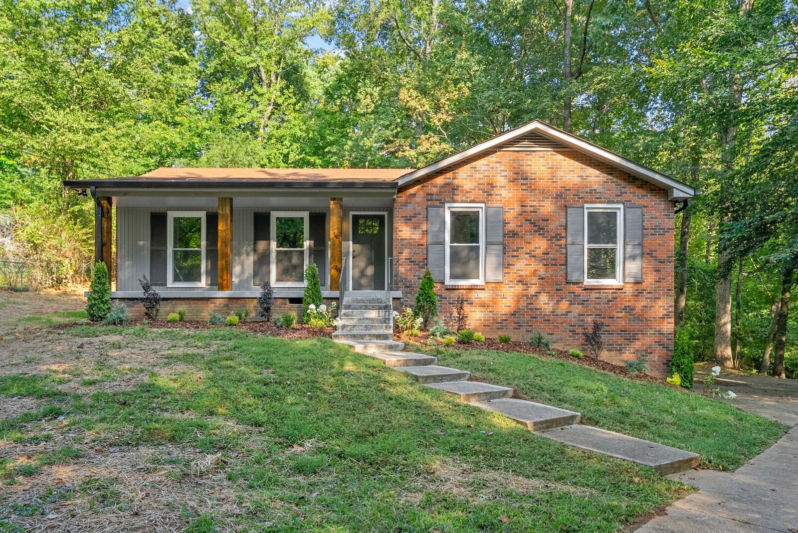 Property Photo:  348 Harold Dr  TN 37040 
