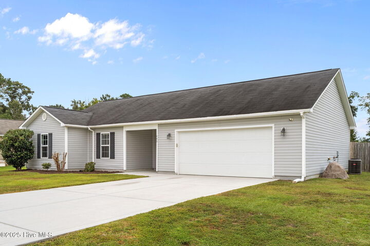 Property Photo:  605 Denim Drive  NC 28574 