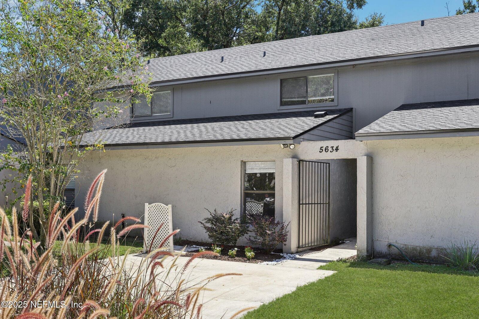 Property Photo:  5634 Greatpine Lane N  FL 32244 