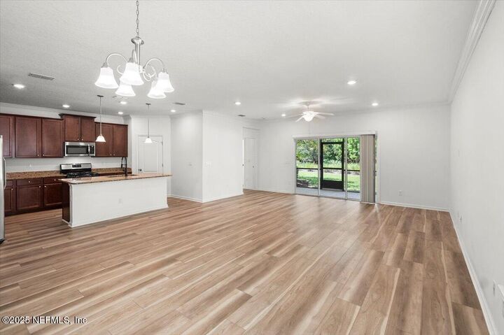 Property Photo: 70 Onda Lane FL 32095