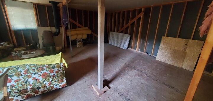 Property Photo: 3733 Xx Sand Creek Rd WA 99141
