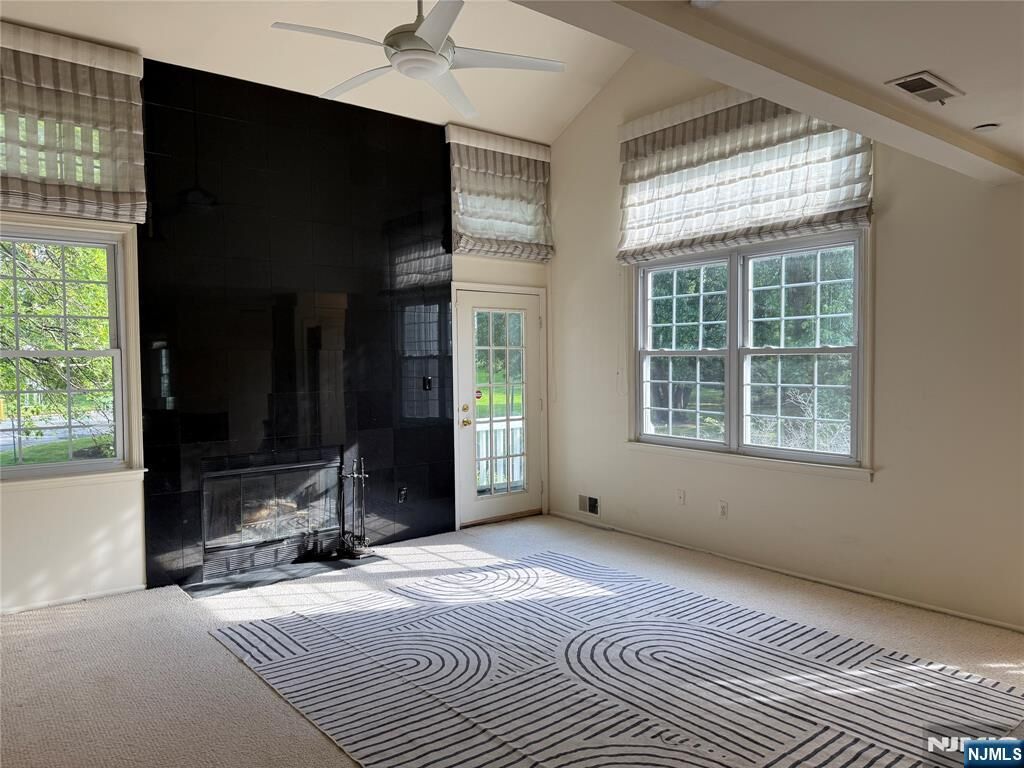 Property Photo:  89 Fox Run Drive  NJ 07631 