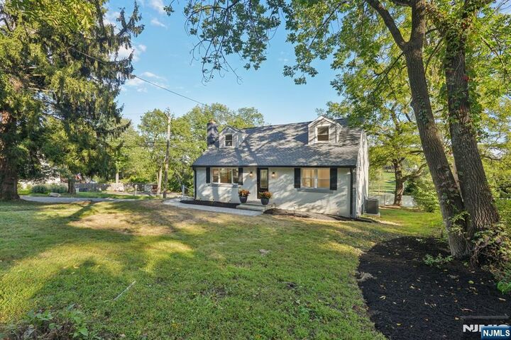 Property Photo: 4 Old Harter Road NJ 07960
