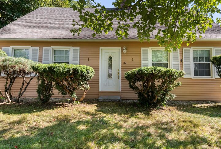 Property Photo:  2 Kensington Road  NH 03301 