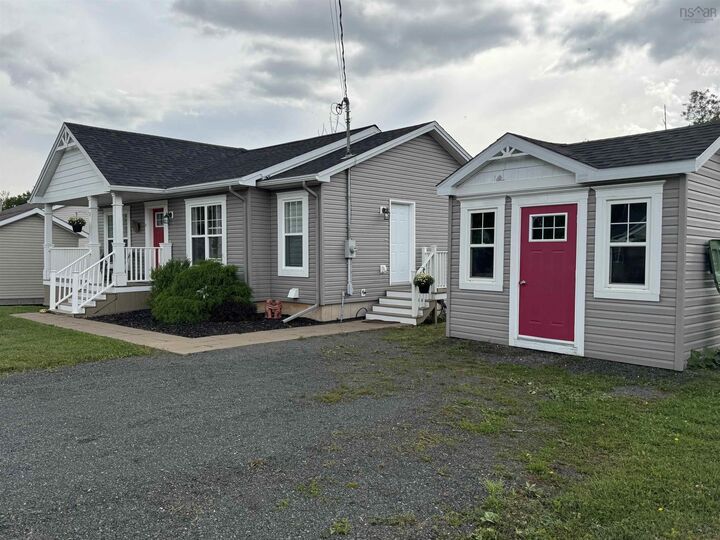Property Photo: 31 Munroe Heights NS B2H 5C6