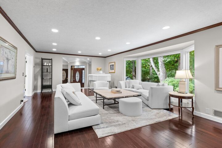 Property Photo:  3865 Hillcrest Road  MN 55391 