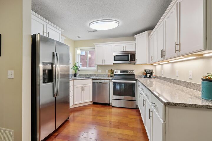 Property Photo: 2009 Grand Avenue MN 55105