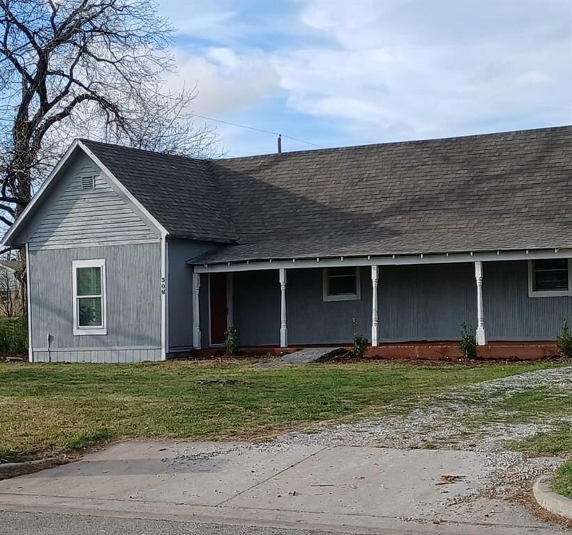 Photo de la propriété:  308 Ash Street  TX 76036 