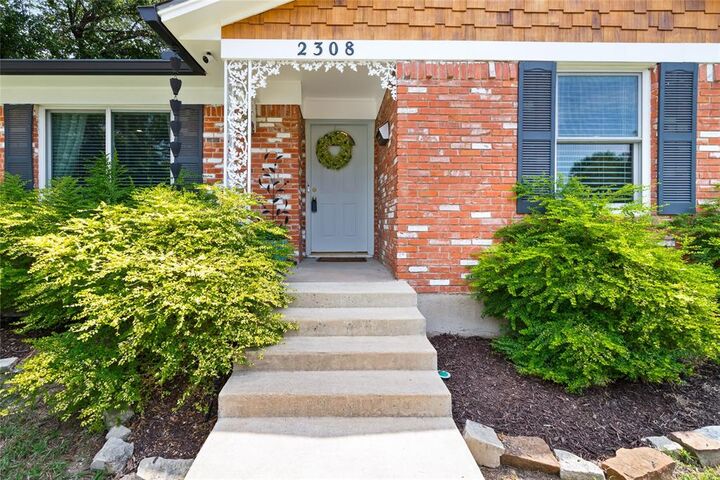 2308 Oldbridge Drive  Dallas TX 75228 photo