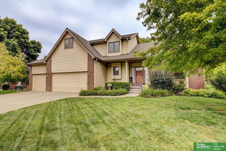Property Photo:  16136 Dewey Avenue  NE 68118 