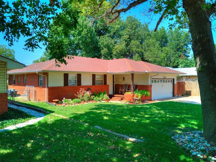 Property Photo:  2117 N Keeton Avenue  OK 73008 