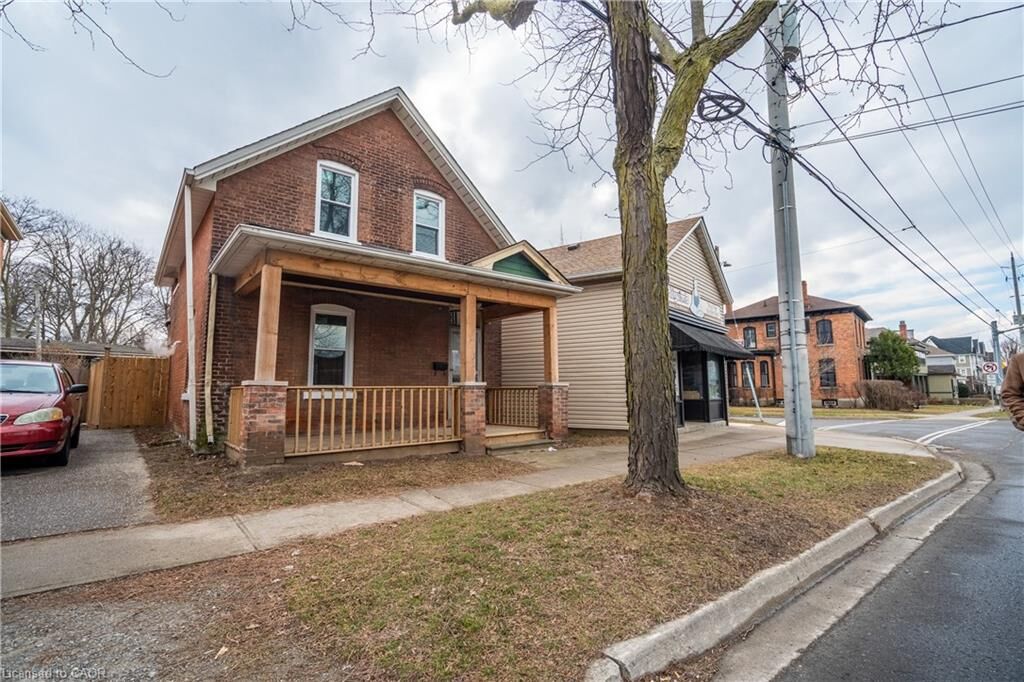 Property Photo: 24 Welland Avenue Upper ON L2R 2M3