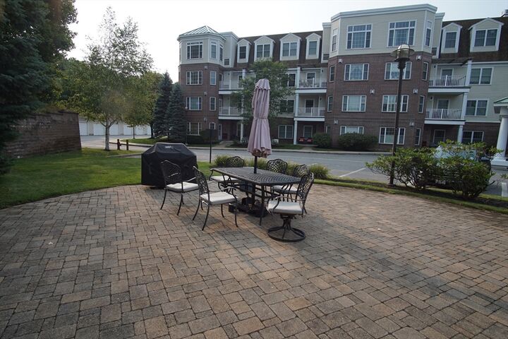Property Photo: 295 Salem St 23 MA 01801