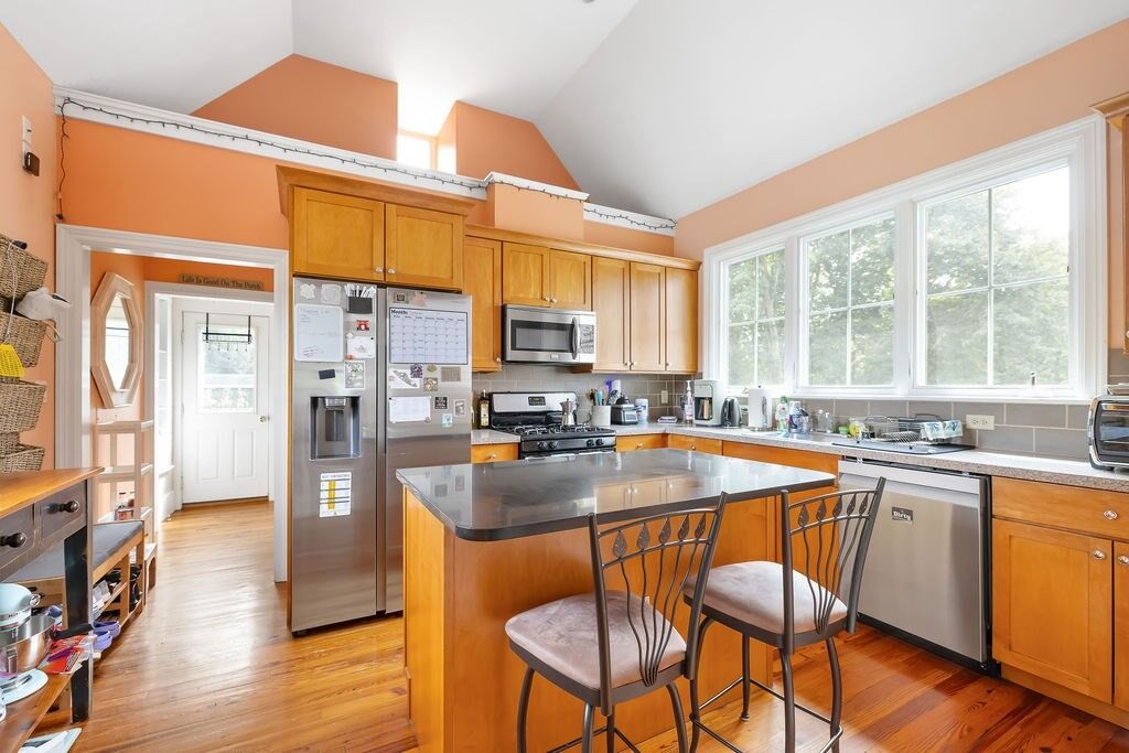Property Photo:  515 Lexington St 2  MA 02451 