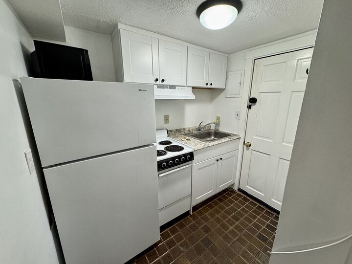 Property Photo:  198 Allston St 3  MA 02134 