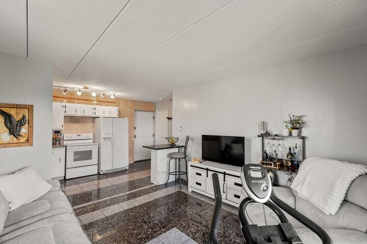 Property Photo: 10 Main St 507 MA 01702