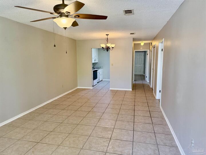 Property Photo: 708 Bayshore Dr #4 FL 32507